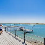 Traditional Seaside Tavira דירה